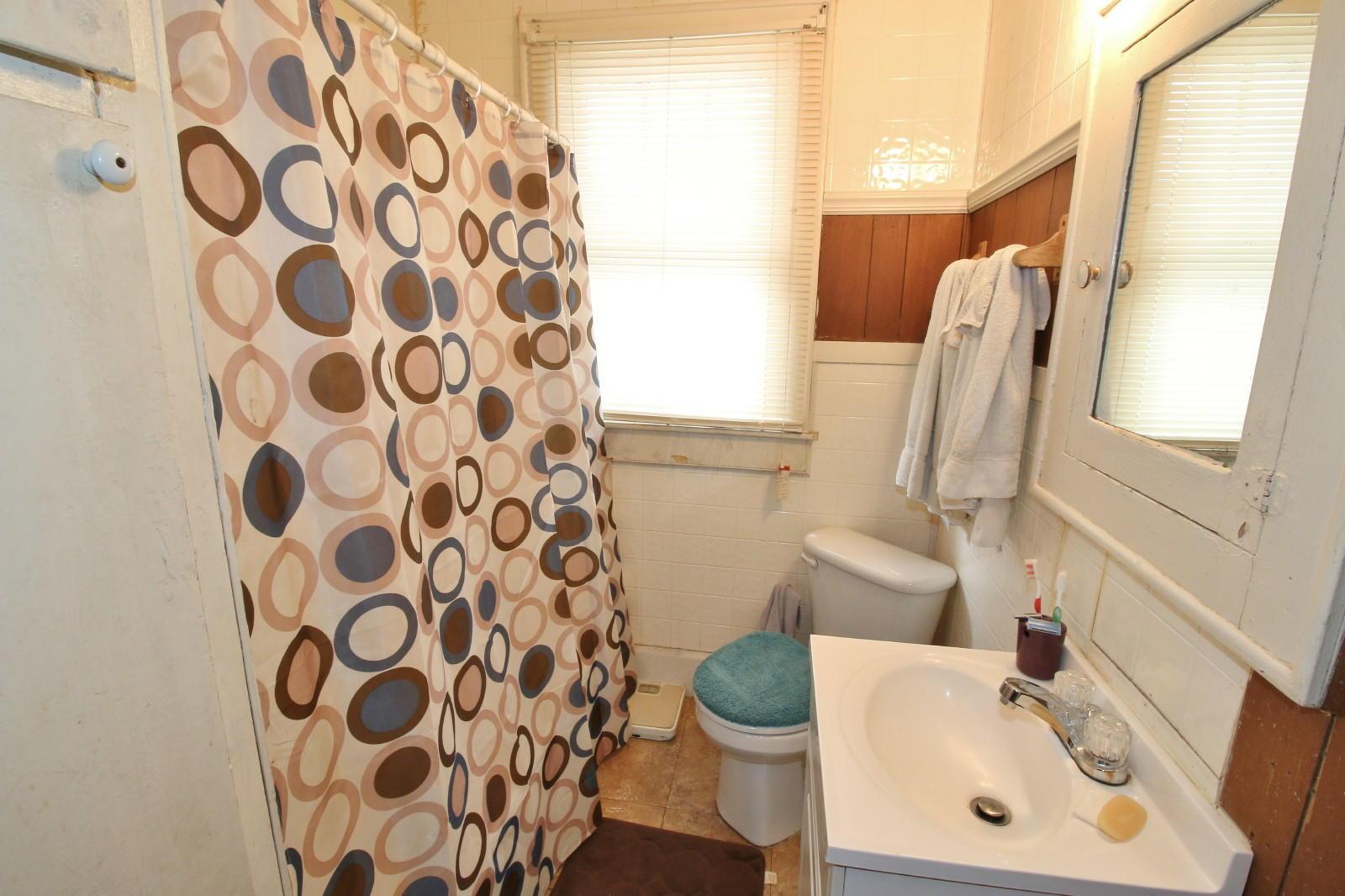936 Pershing Road Zanesville, OH 43701 - Photo 6 of 9