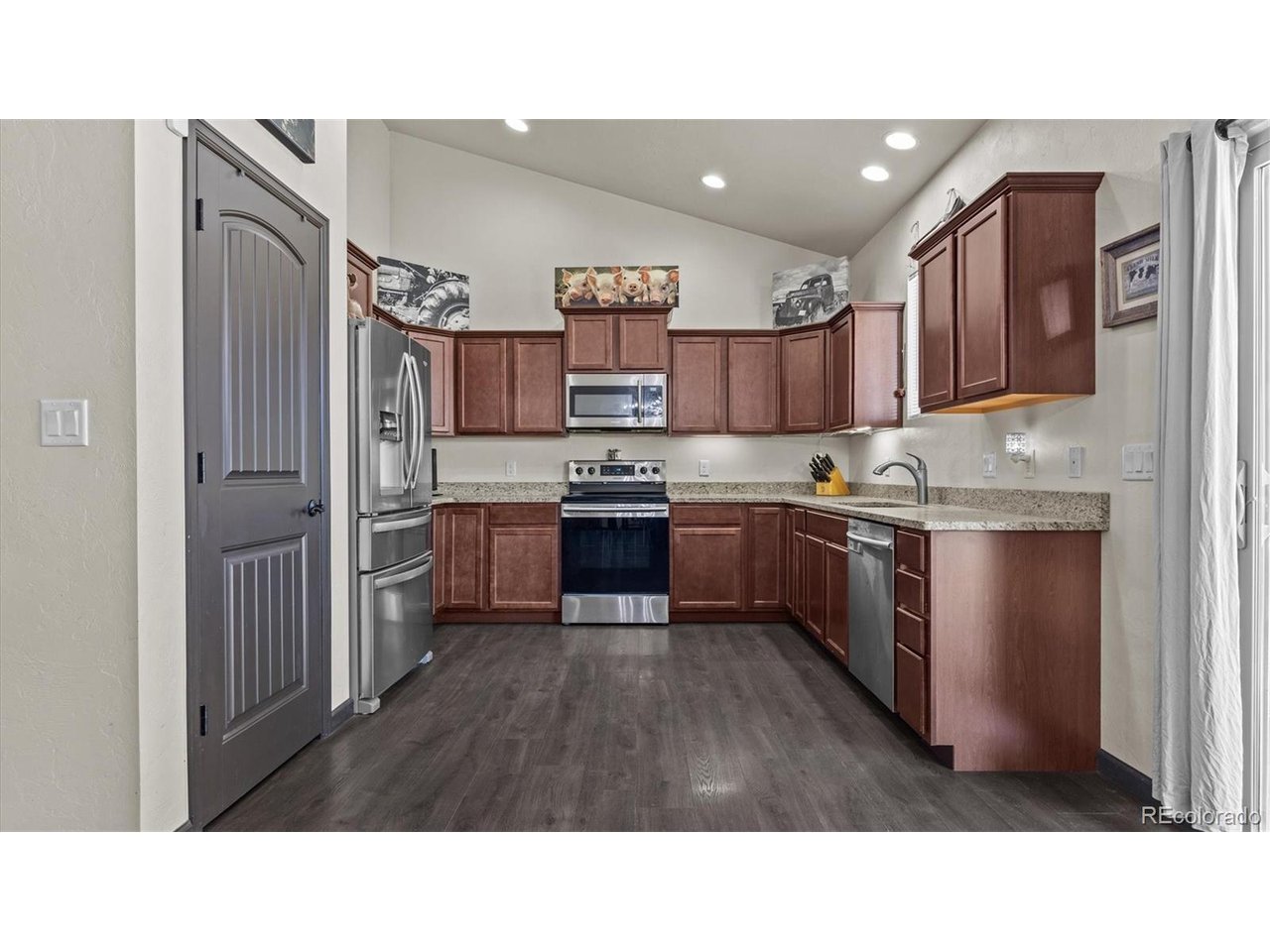 556 32 5/8 Road Clifton, CO 81520 - Photo 11 of 28