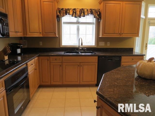 90 Diamond Point Morton, IL 61550 - Photo 5 of 36 Gallery Image 5