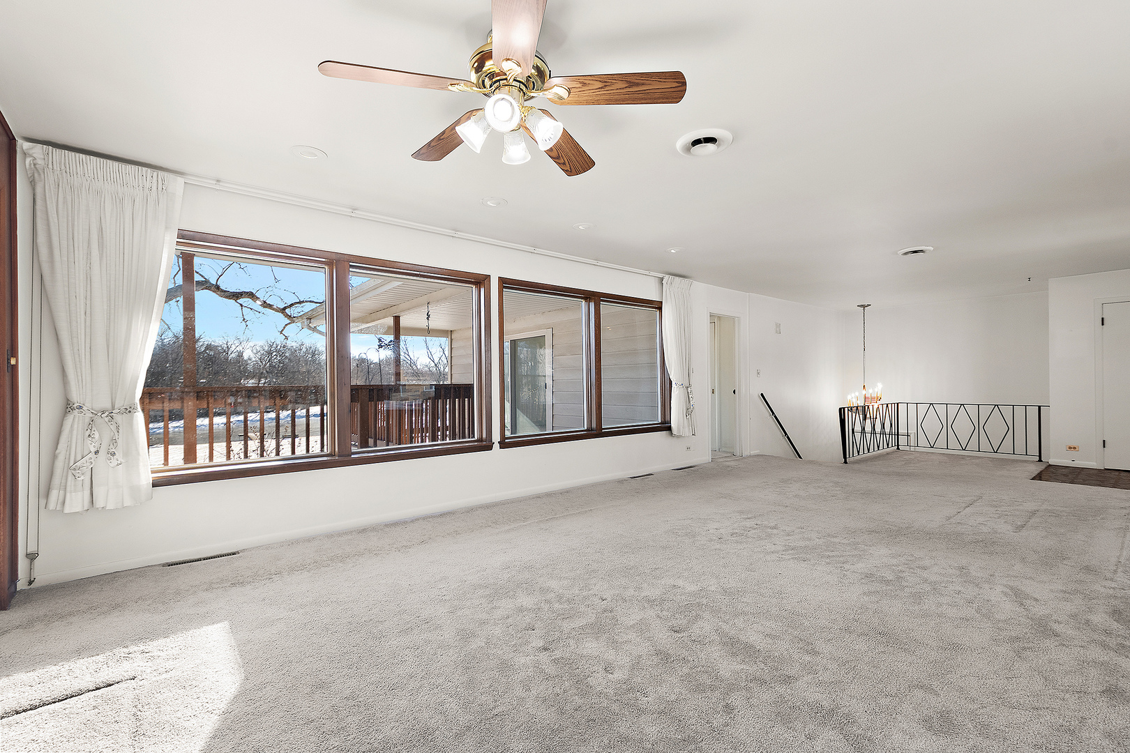 13 Riegel Oaks Lane Homewood, IL 60430 - Photo 14 of 26 a view of an empty room with a window