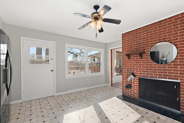 $399,000 | 13 Riegel Oaks Lane, Homewood, IL 60430