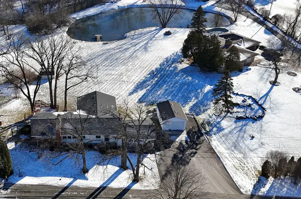 $399,000 | 13 Riegel Oaks Lane, Homewood, IL 60430