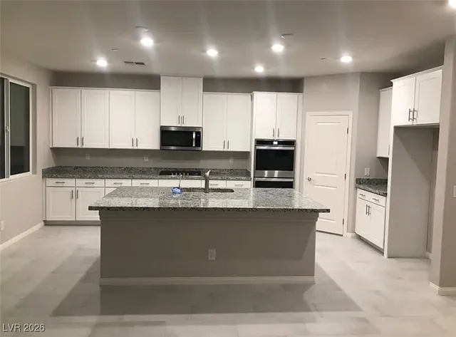 $2,500 | 325 Tembre Ct., Las Vegas, NV 89145