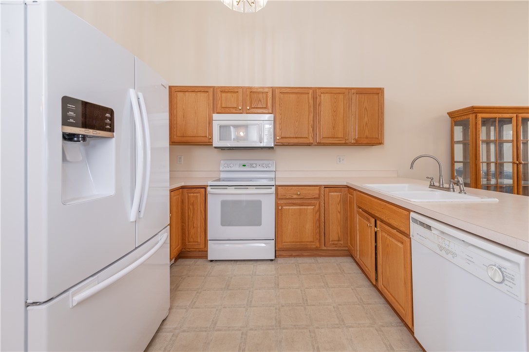 219 Rayfield Circle Webster, NY 14580 - Photo 12 of 39