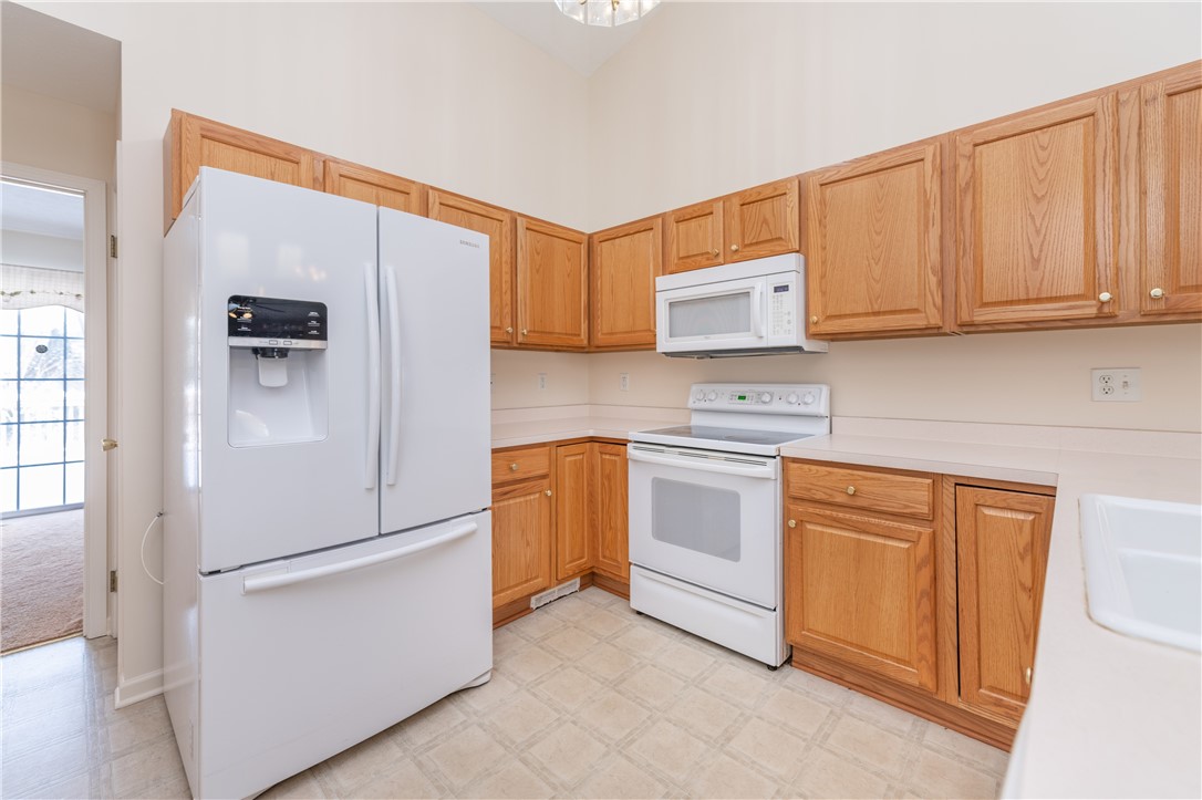 219 Rayfield Circle Webster, NY 14580 - Photo 13 of 39