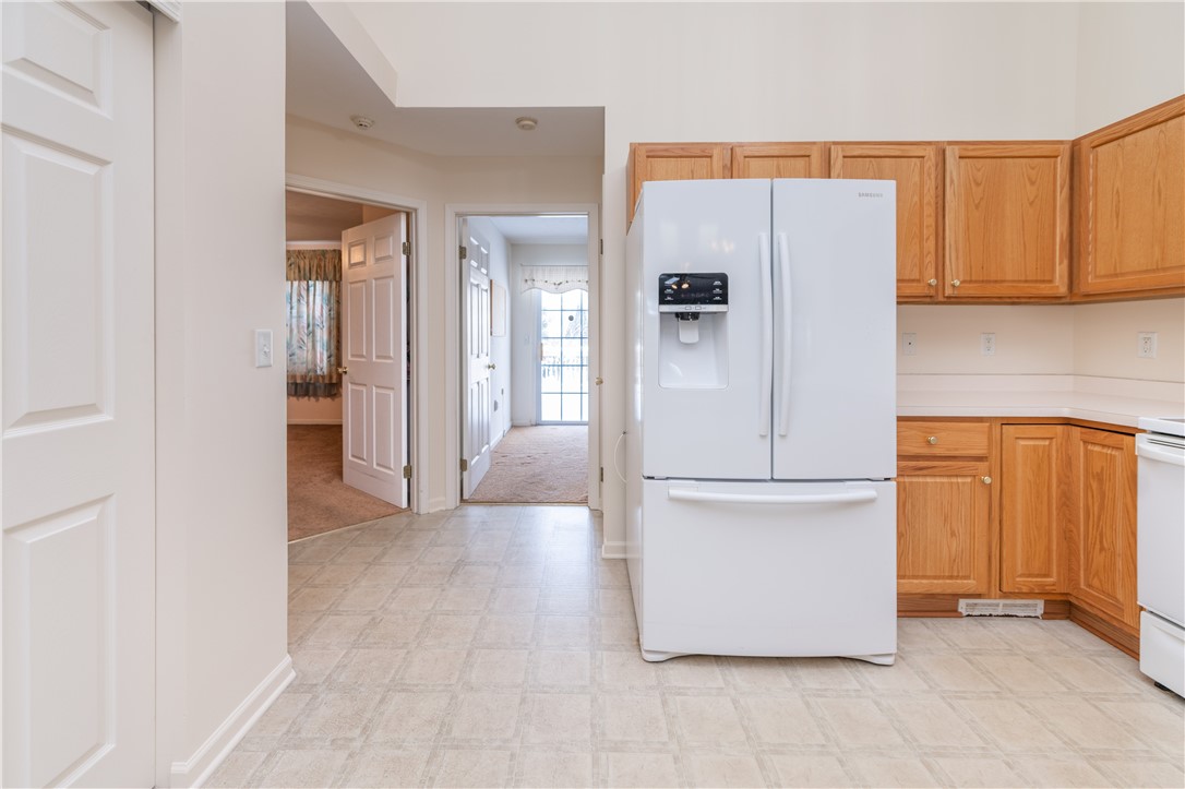 219 Rayfield Circle Webster, NY 14580 - Photo 14 of 39