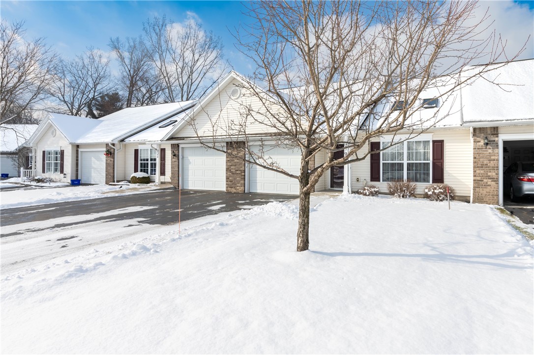 219 Rayfield Circle Webster, NY 14580 - Photo 3 of 39