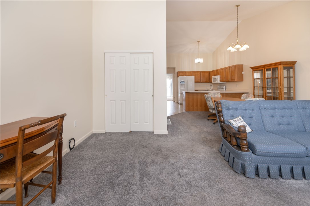 219 Rayfield Circle Webster, NY 14580 - Photo 5 of 39