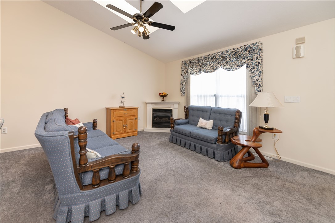 219 Rayfield Circle Webster, NY 14580 - Photo 7 of 39