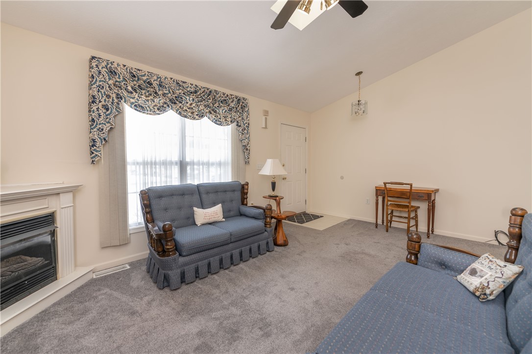 219 Rayfield Circle Webster, NY 14580 - Photo 8 of 39