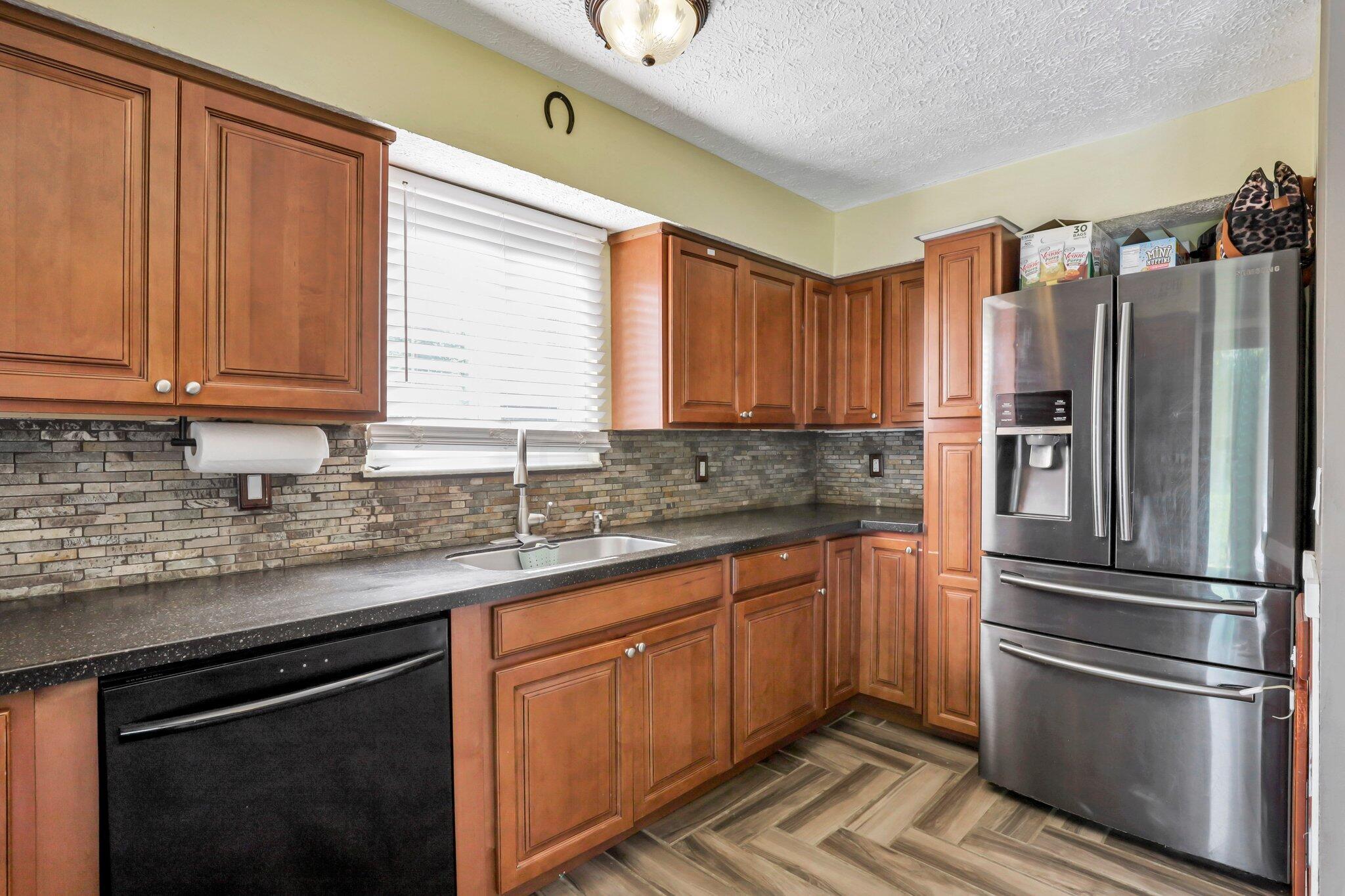 3035 Rivercliff Road Columbus, OH 43223 - Photo 17 of 47 17-web-or-mls-IMG_5515