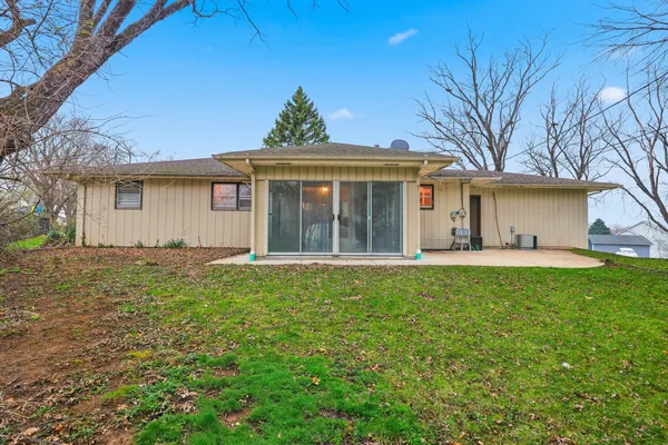$300,000 | 27668 West Luana Lane, Ingleside, IL 60041