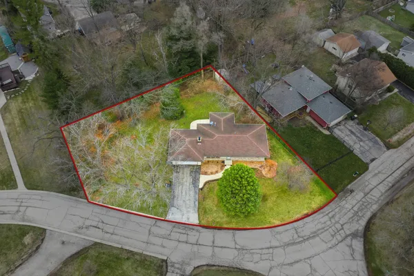 $300,000 | 27668 West Luana Lane, Ingleside, IL 60041