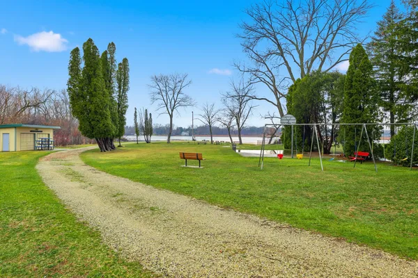$300,000 | 27668 West Luana Lane, Ingleside, IL 60041