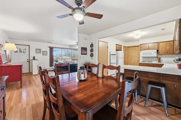 $300,000 | 27668 West Luana Lane, Ingleside, IL 60041
