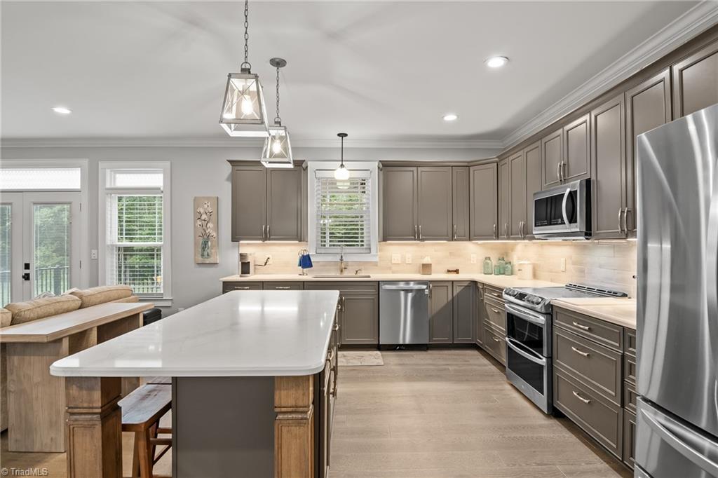 2136 Darrow Road Winston-Salem, NC 27101 - Photo 16 of 50 Gallery Image 16