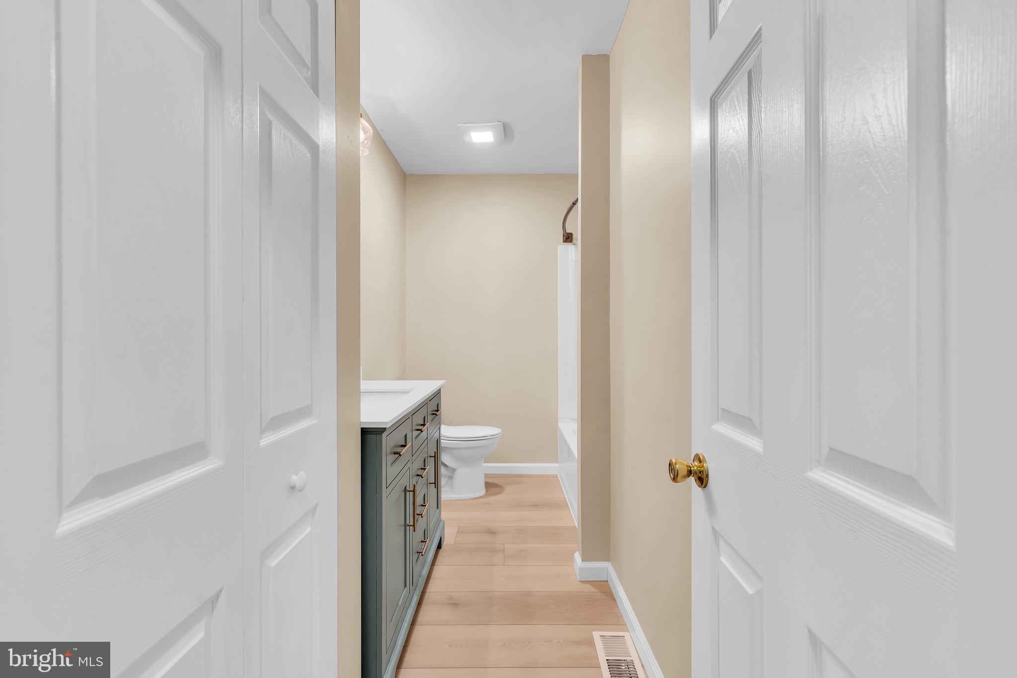 27 South Club Road Pine Hill, NJ 08021 - Photo 14 of 41
