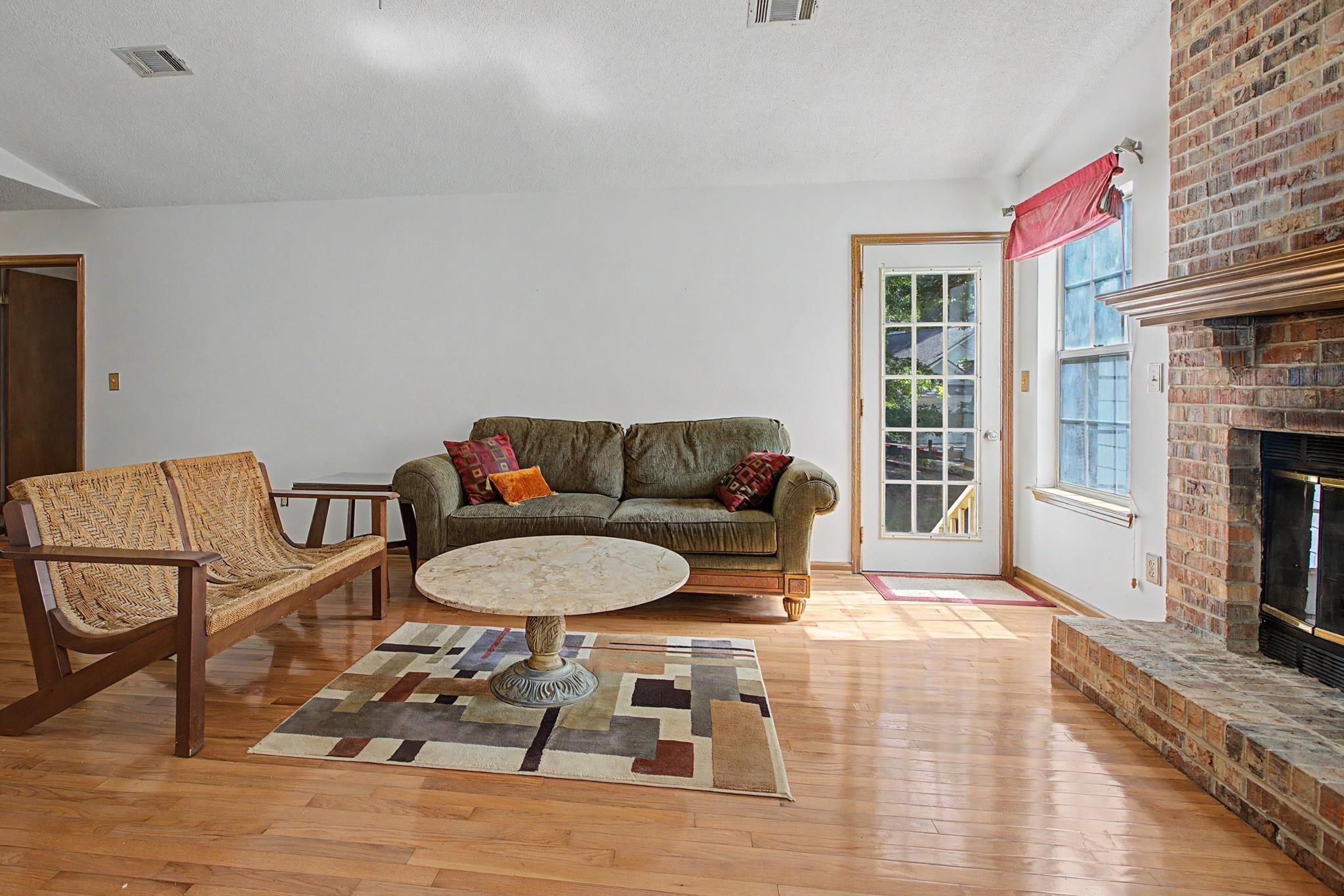 8253 Hunters Ridge Trail Tallahassee, FL 32312 - Photo 10 of 42 Gallery Image 10
