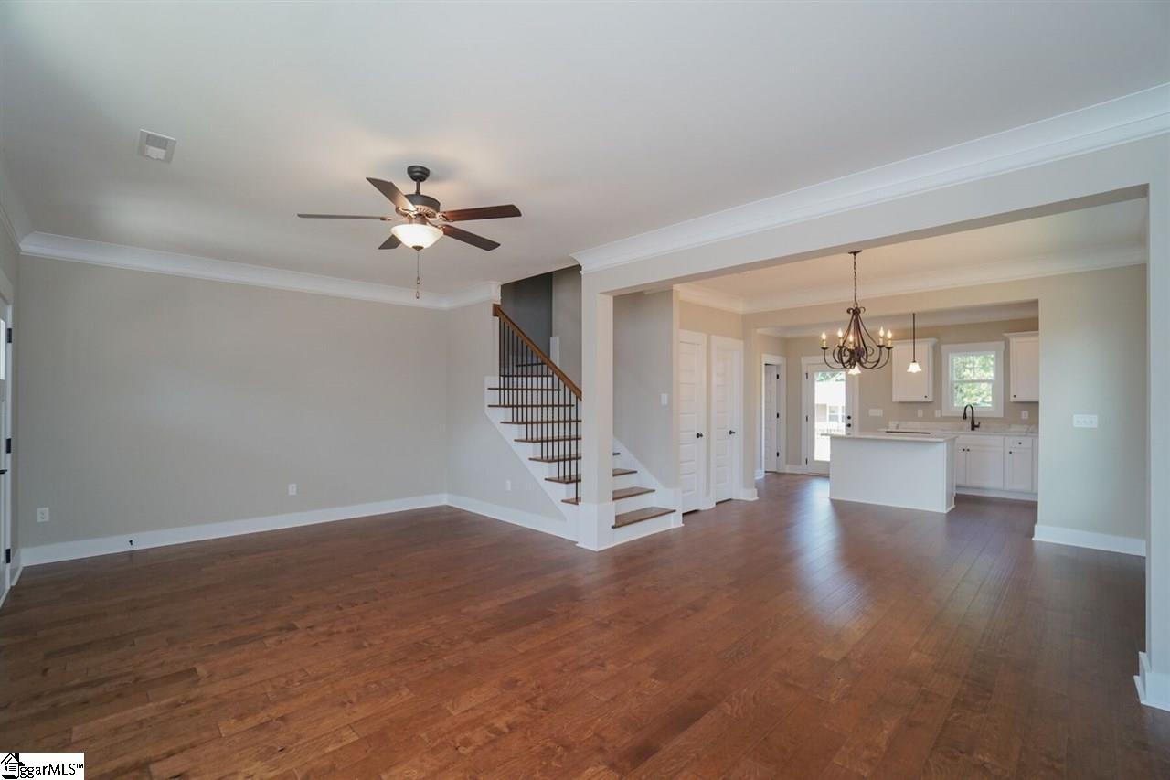 330 Ackley Road Greenville, SC 29607 - Photo 14 of 26