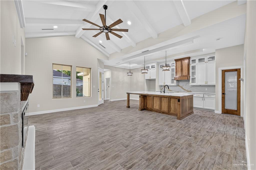 806 La Laguna Road Mission, TX 78572 - Photo 5 of 30