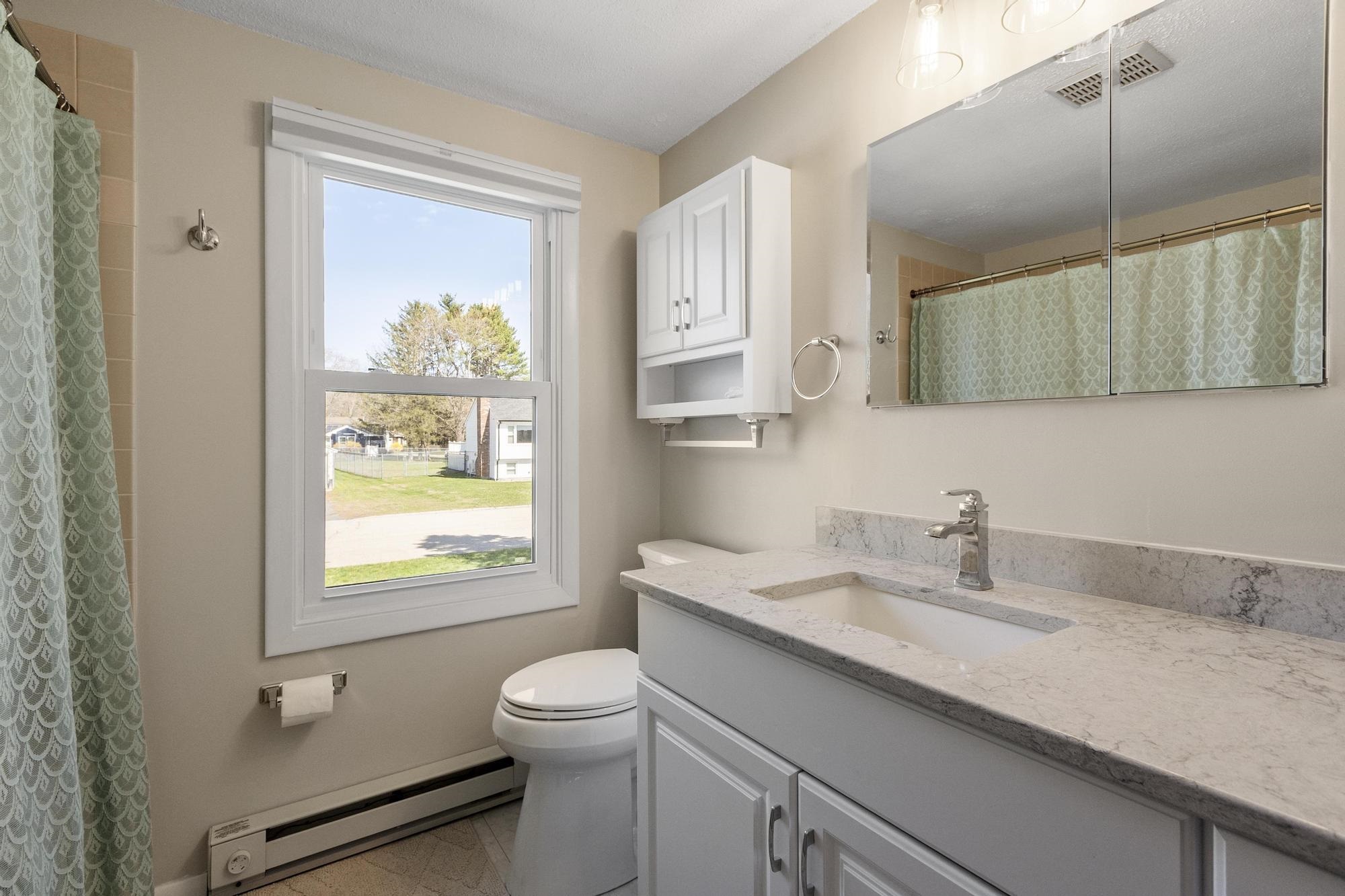 30 Davis Road Portsmouth, NH 03801 - Photo 15 of 34