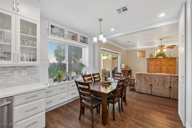 $875,000 | 314 Dazzling Terrace, Henderson, NV 89012