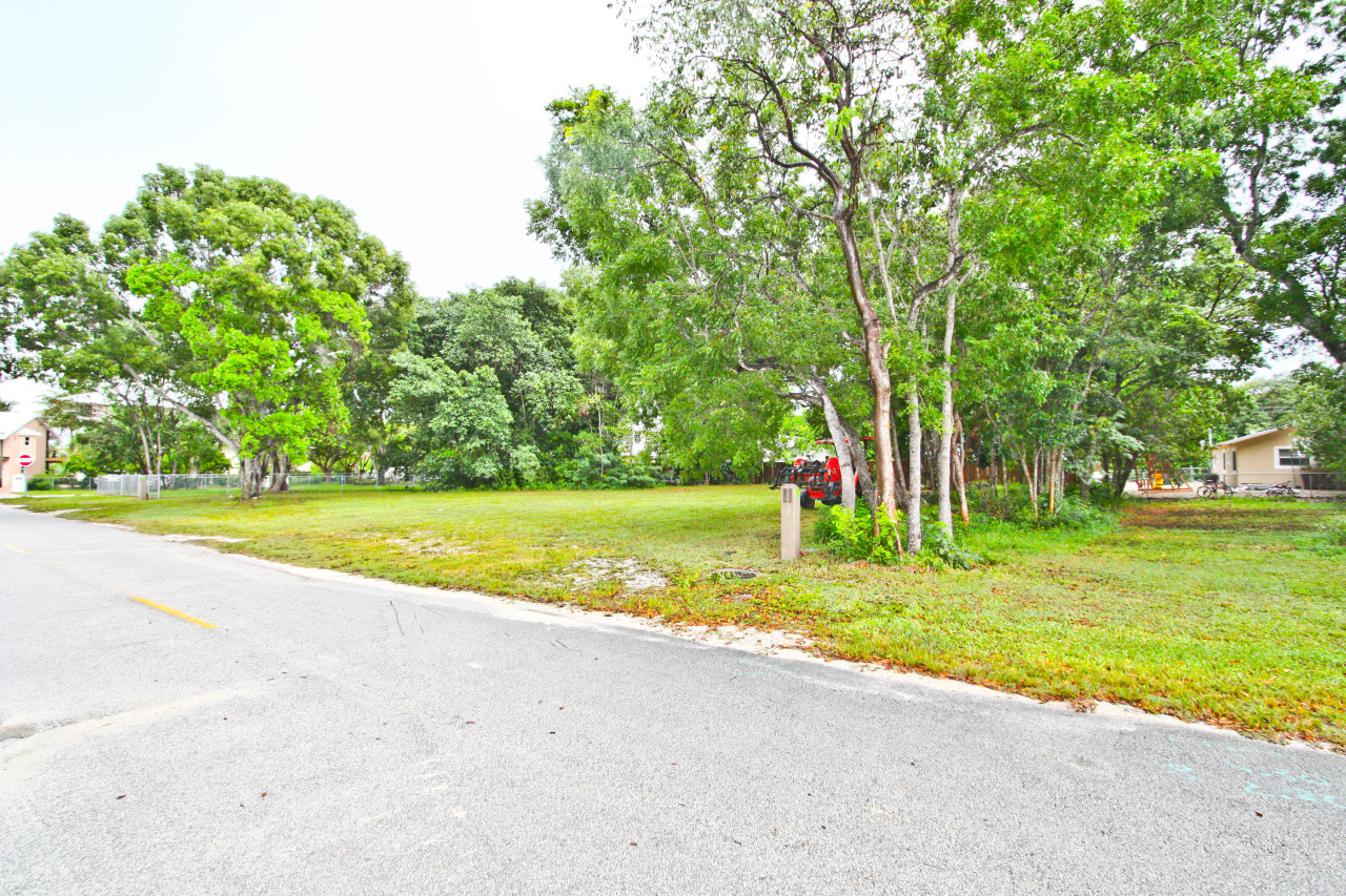 0 Abaco Road Key Largo, FL 33037 - Photo 2 of 3 Two lots 6,000 sq ft each