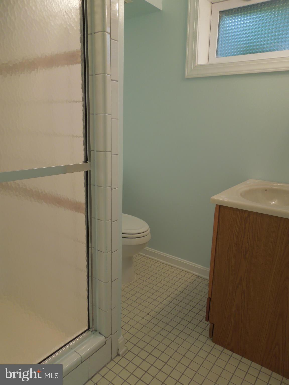 6905 Adelphi Road University Park, MD 20782 - Photo 22 of 30 Bath