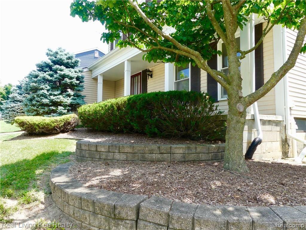 342 Whitney Drive Rochester Hills, MI 48307 - Photo 4 of 28