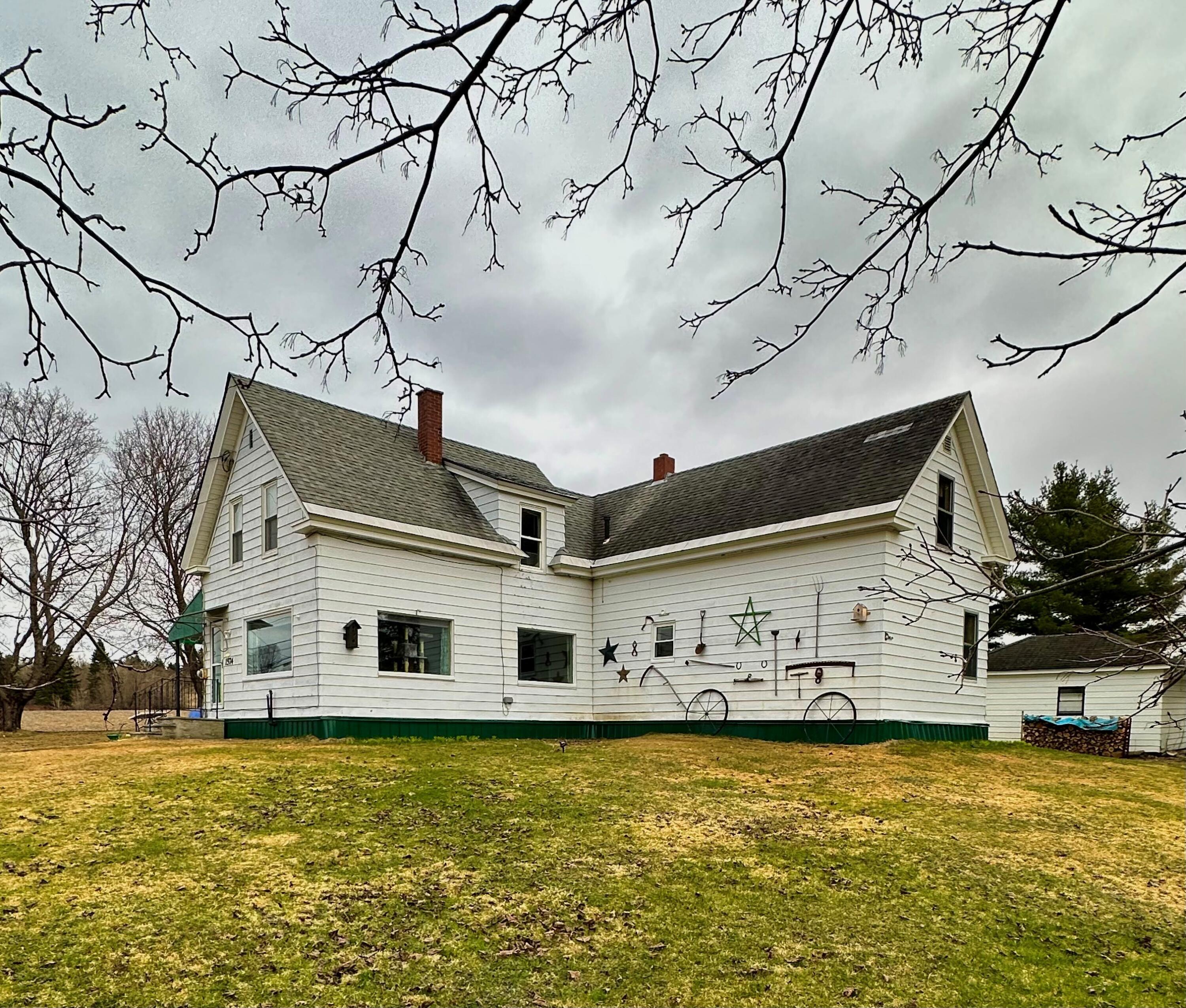 1574 Main Street, Mapleton