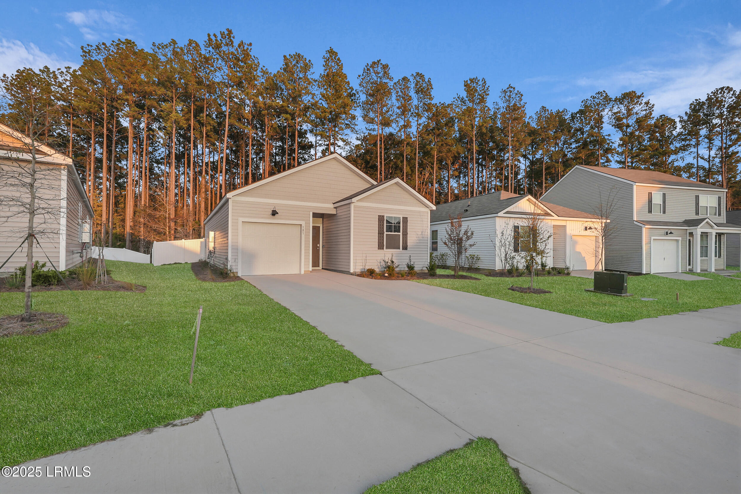 181 Holiday Street Ridgeland, SC 29936 - Photo 4 of 41 9_dsc00445-1