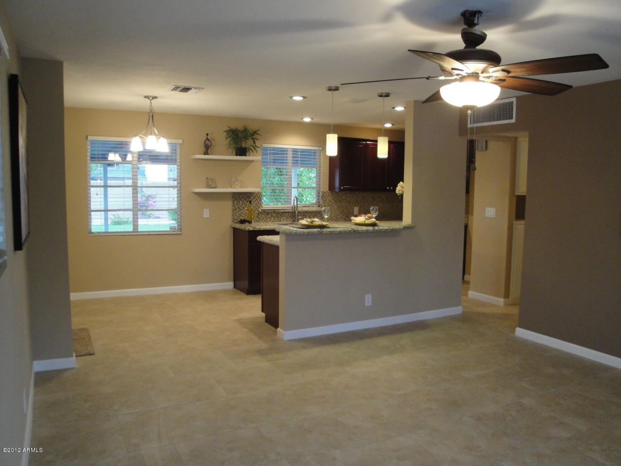 2315 West Osborn Road Phoenix, AZ 85015 - Photo 3 of 18 Family room 2