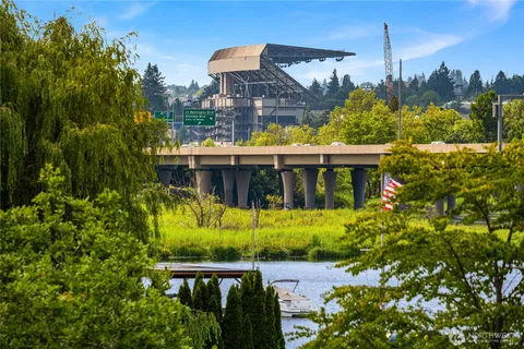 $498,000 | 2501 Canterbury Lane East, Unit 319, Seattle, WA 98112