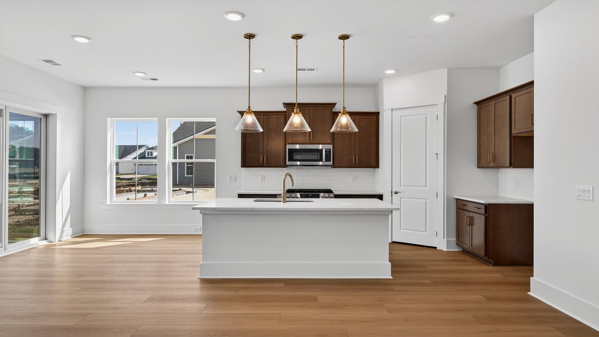 504 Ocean Mist Way Summerville, SC 29486 - Photo 11 of 17 Kitchen(5)