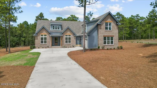 $917,695 | 150 Sugar Sand Lane, West End, NC 27376
