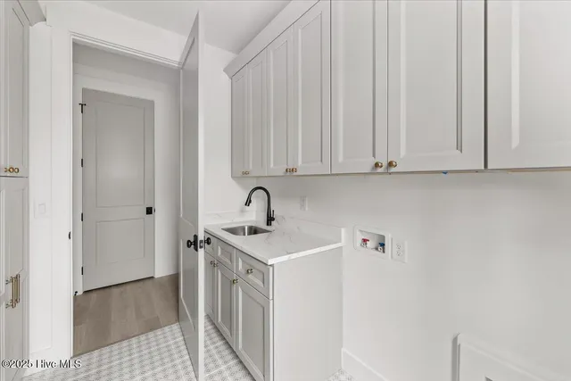 $917,695 | 150 Sugar Sand Lane, West End, NC 27376