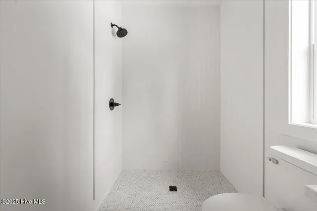 $917,695 | 150 Sugar Sand Lane, West End, NC 27376