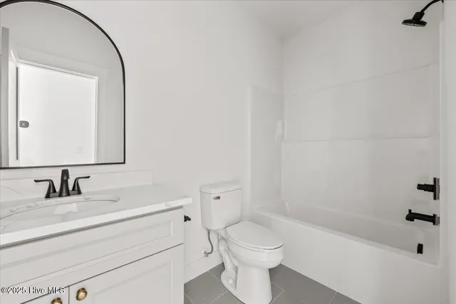 $917,695 | 150 Sugar Sand Lane, West End, NC 27376