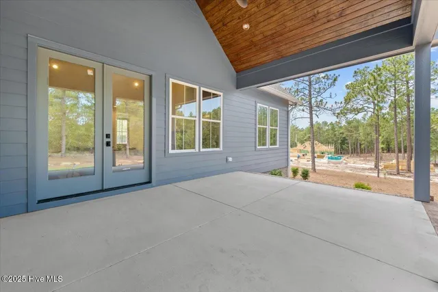 $917,695 | 150 Sugar Sand Lane, West End, NC 27376