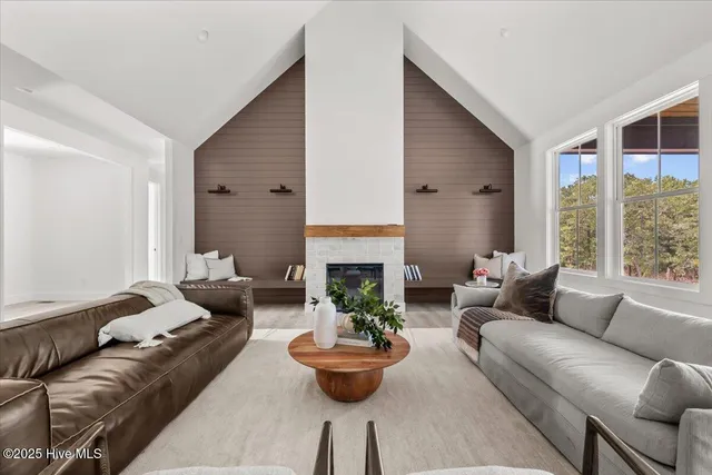 $917,695 | 150 Sugar Sand Lane, West End, NC 27376