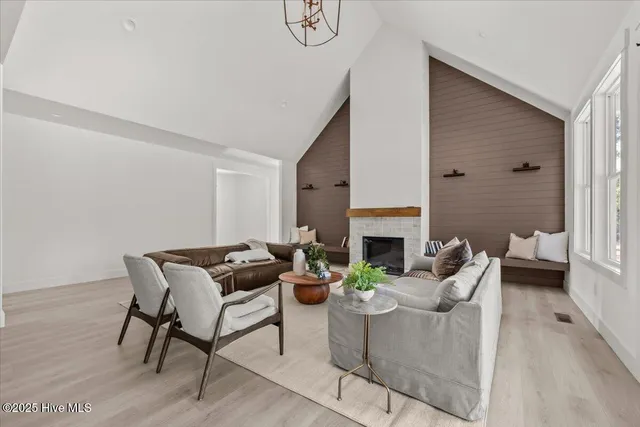 $917,695 | 150 Sugar Sand Lane, West End, NC 27376