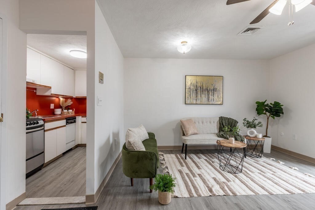 15 Ferry Street, Unit 4 Everett, MA 02149 - Photo 4 of 10