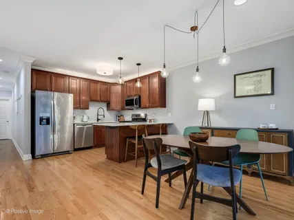 $700,000 | 1945 West Erie Street, Unit 1W, Chicago, IL 60622