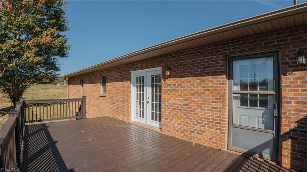 668 Tom Jones Road Ararat, NC 27007 - Photo 6 of 35 Gallery Image 6