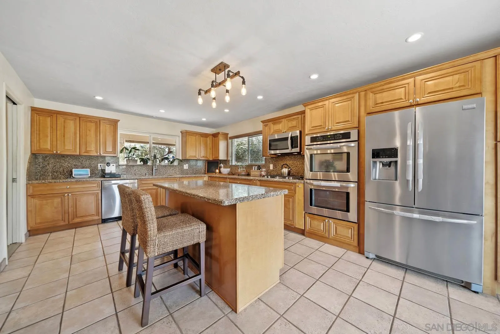 9895 El Capitan Real Road El Cajon, CA 92021 - Photo 14 of 48 Gallery Image 14