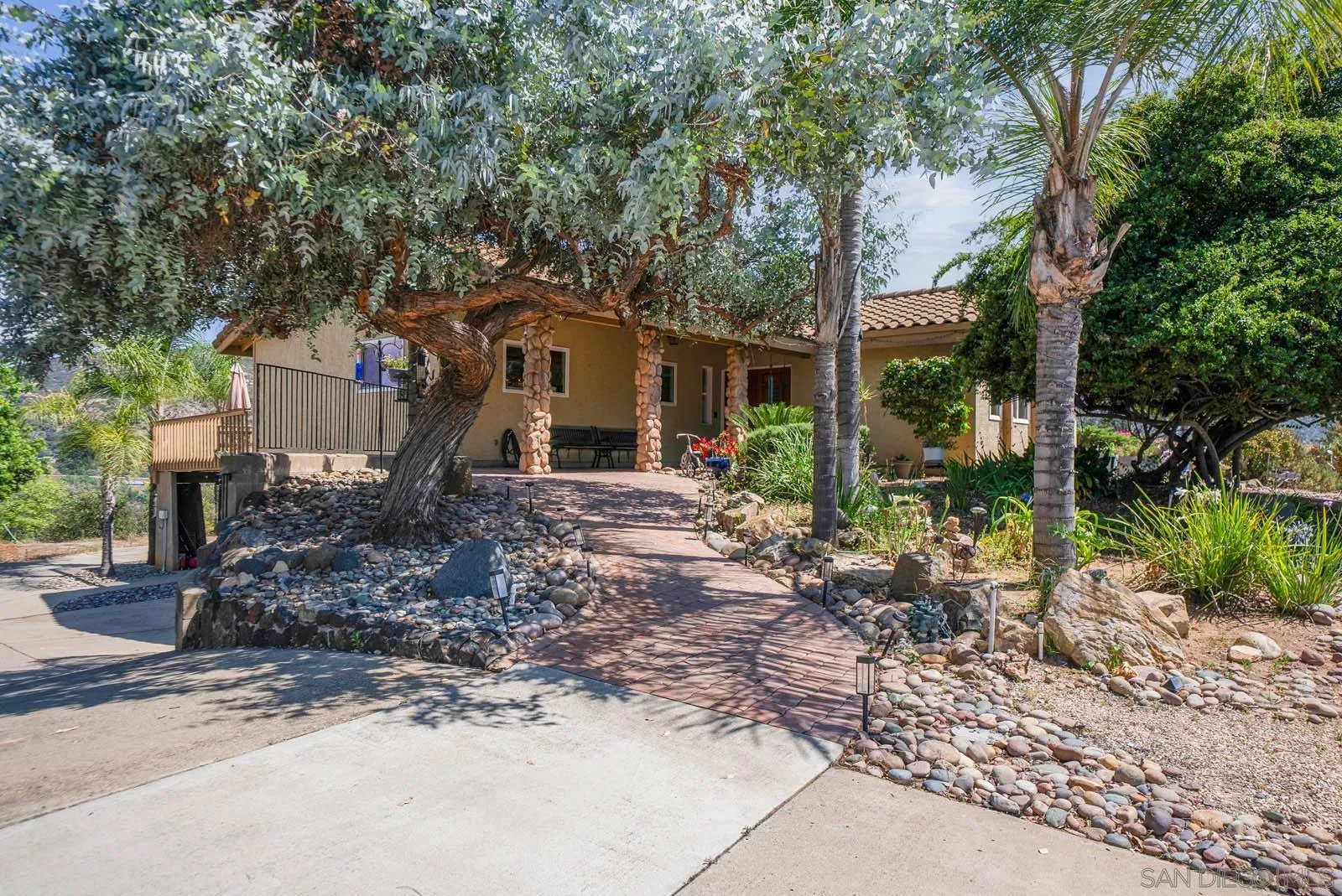 9895 El Capitan Real Road El Cajon, CA 92021 - Photo 4 of 48 Gallery Image 4