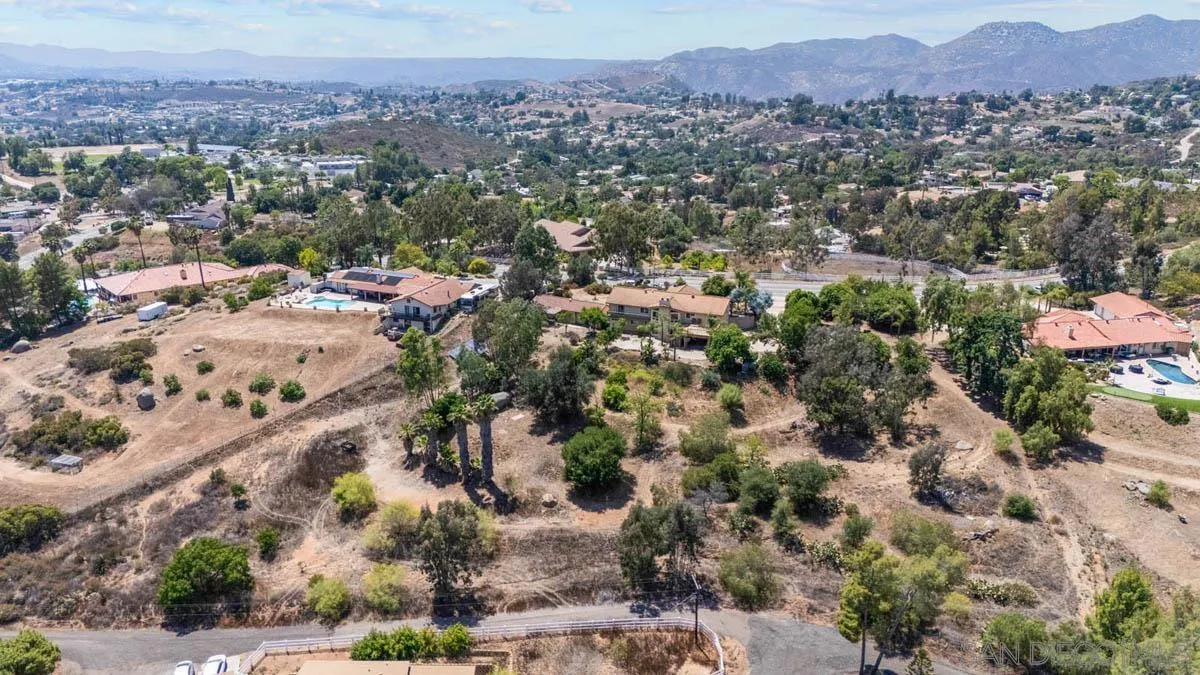 9895 El Capitan Real Road El Cajon, CA 92021 - Photo 45 of 48 Gallery Image 45