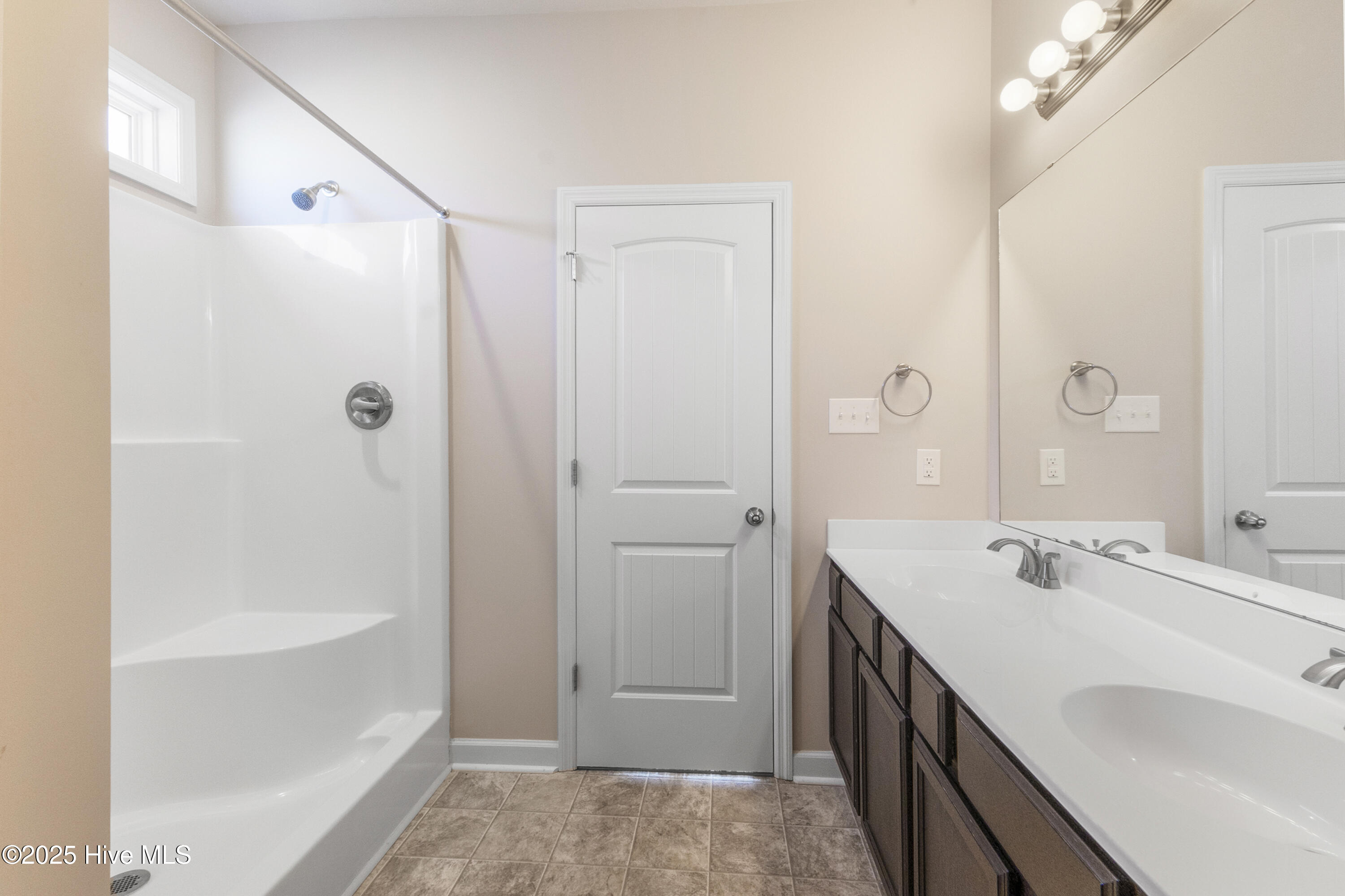 414 Vandemere Court Holly Ridge, NC 28445 - Photo 19 of 40 IMG_1567