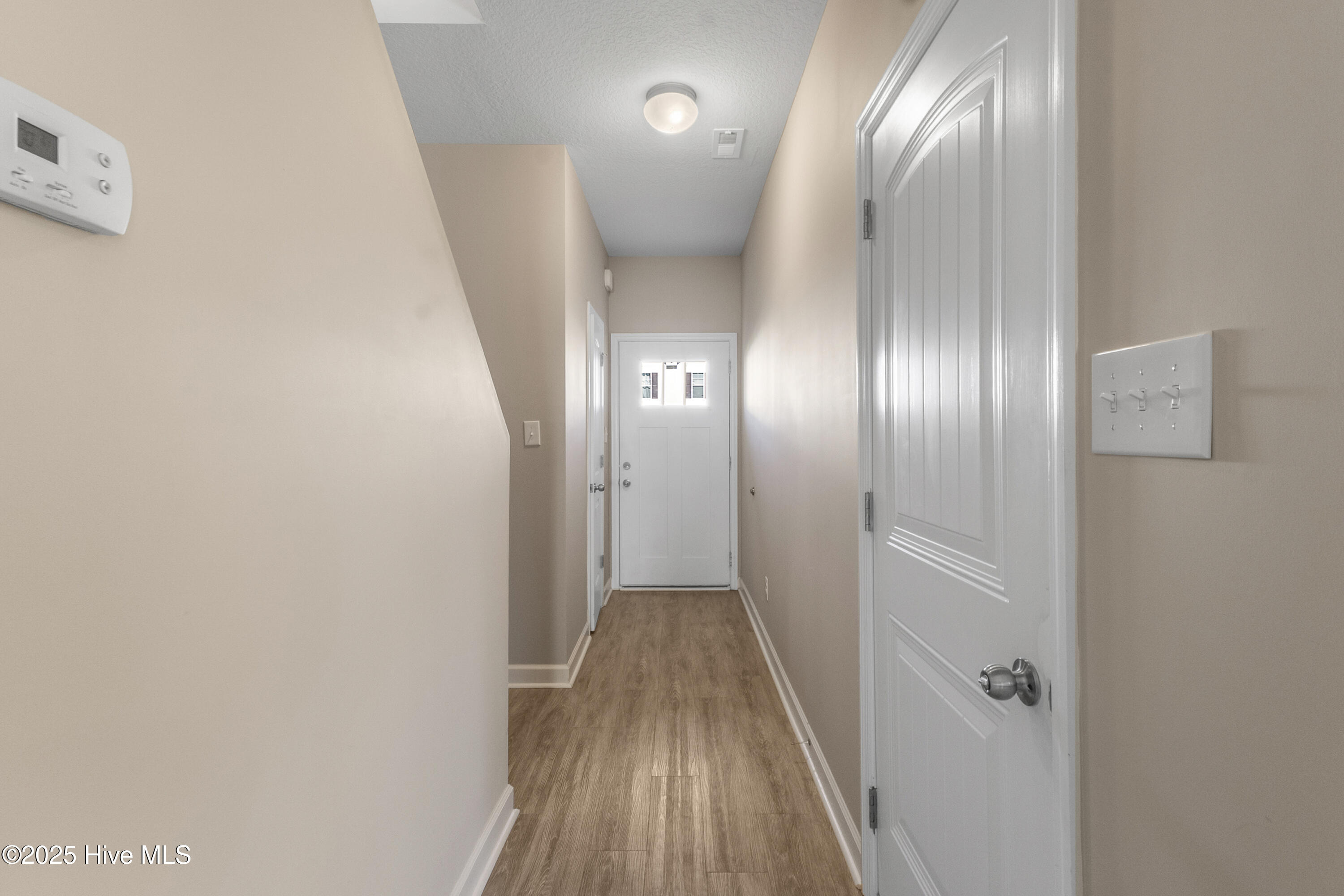 414 Vandemere Court Holly Ridge, NC 28445 - Photo 6 of 40 IMG_1531