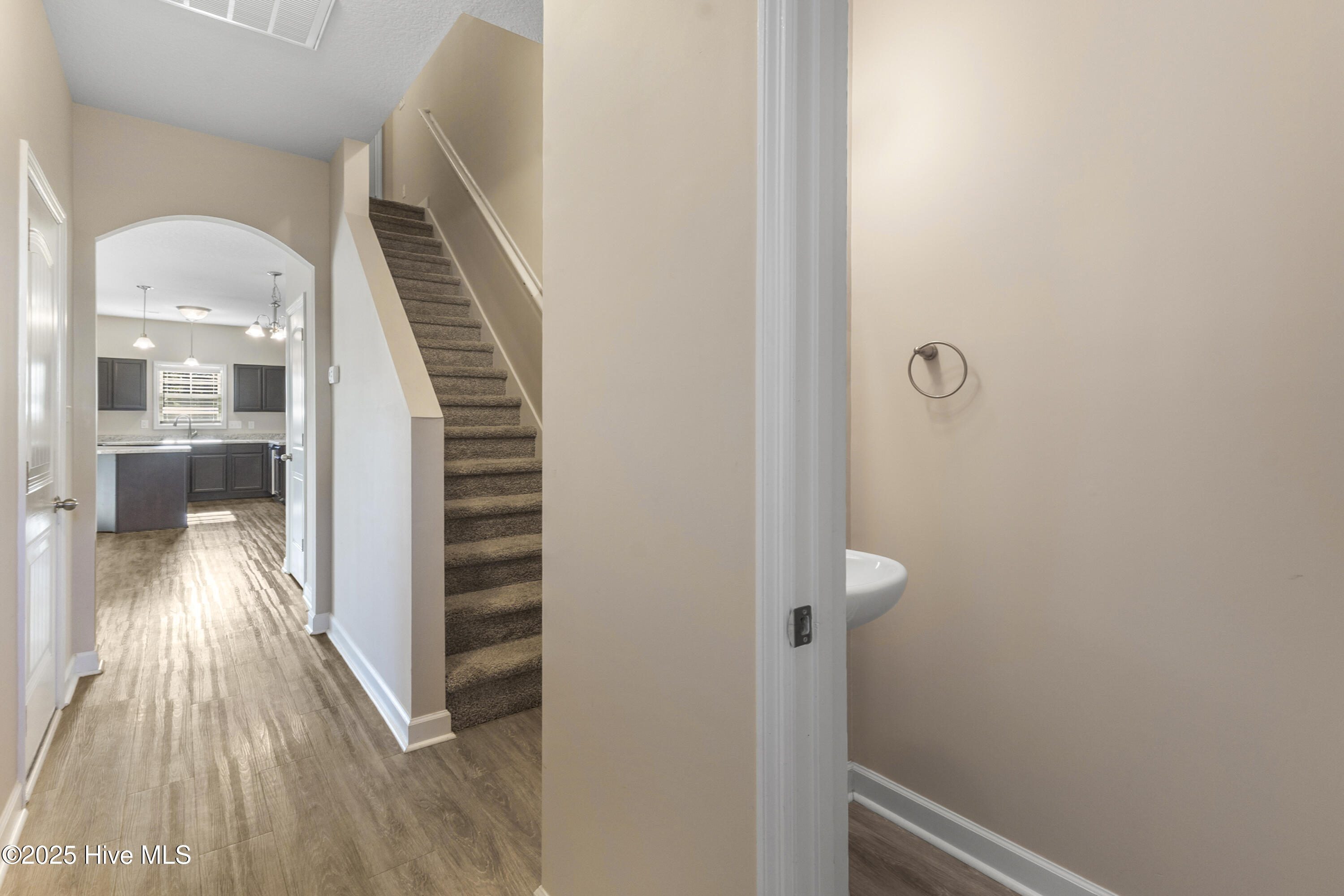 414 Vandemere Court Holly Ridge, NC 28445 - Photo 8 of 40 IMG_1534